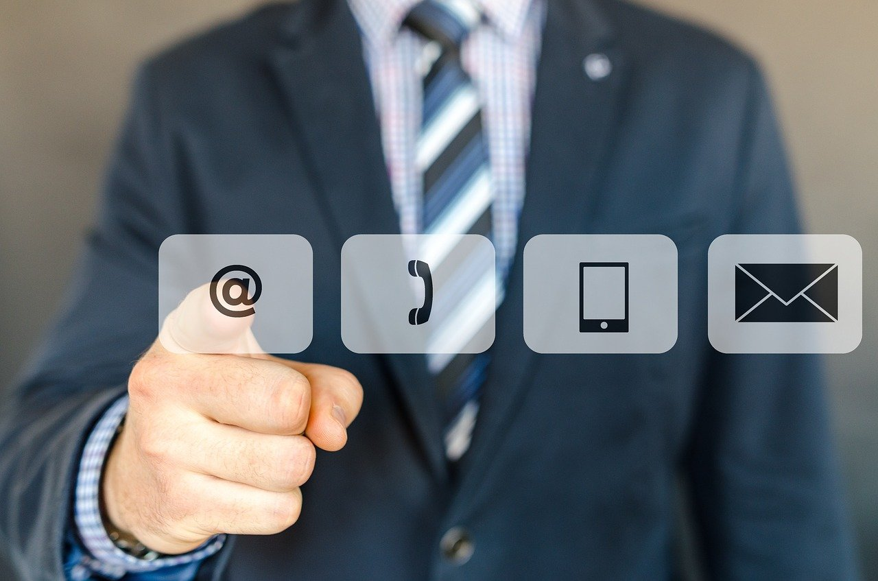 Сollecting contacts about clients Сollecting contacts about clients